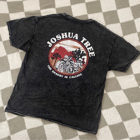 Altar’d State Wander and Roam Joshua Tree Acid Wash Tee in Size L/XL - Picture 2 of 7